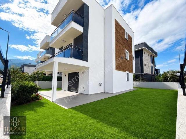 Kuşadasi, Aydin içerisinde satılık Villa