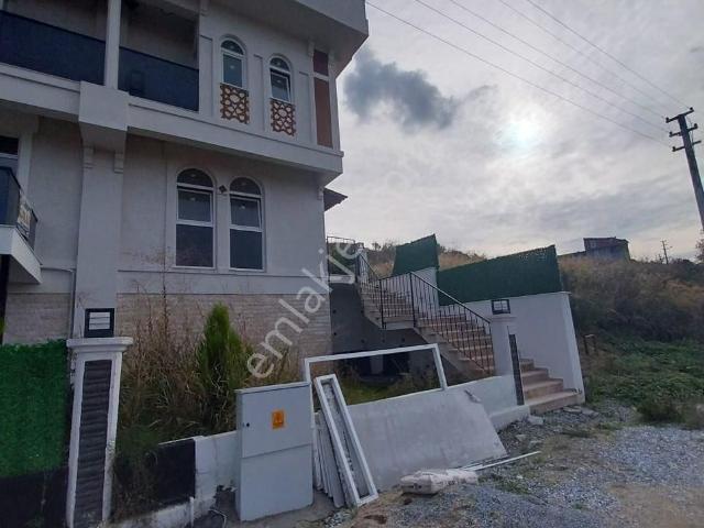 Kuşadasi, Aydin içerisinde satılık Villa