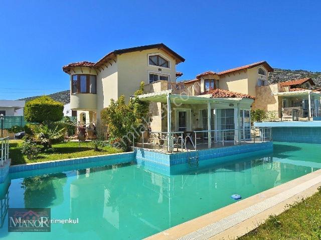 Kuşadasi, Aydin içerisinde satılık Villa