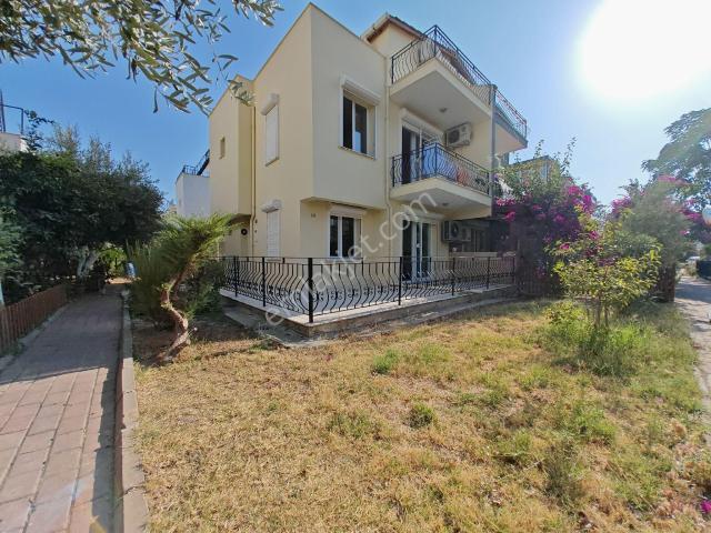 Kuşadasi, Aydin içerisinde satılık Villa