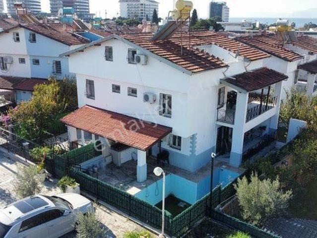 Kuşadasi, Aydin içerisinde satılık Villa