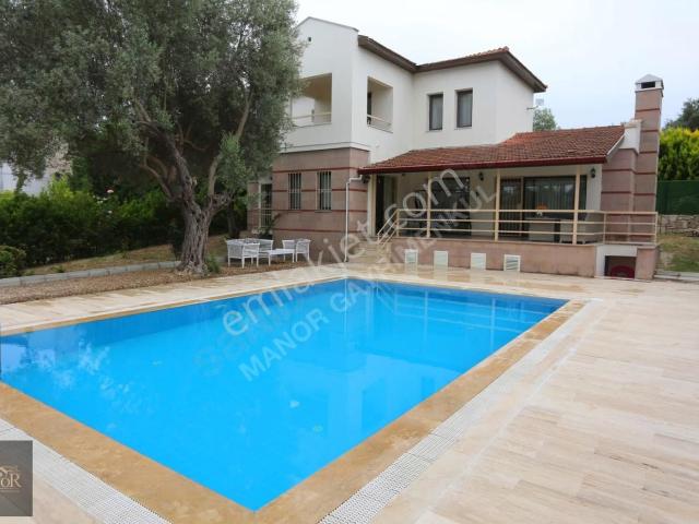 Kuşadasi, Aydin içerisinde satılık Villa
