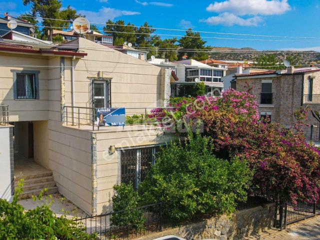 Kuşadasi, Aydin içerisinde satılık Villa