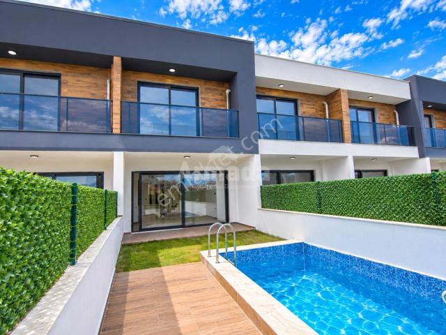 Kuşadasi, Aydin içerisinde satılık Villa