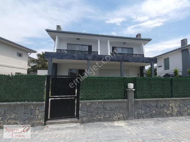Kuşadasi, Aydin içerisinde satılık Villa