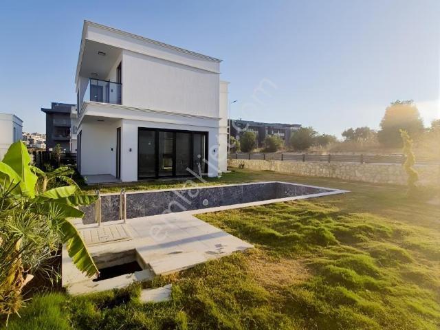 Ege, Kuşadası içerisinde satılık Villa
