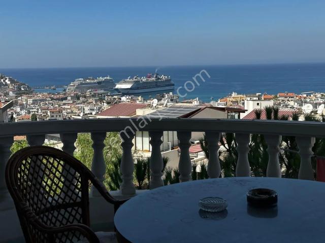 Ege, Kuşadası içerisinde satılık mülk