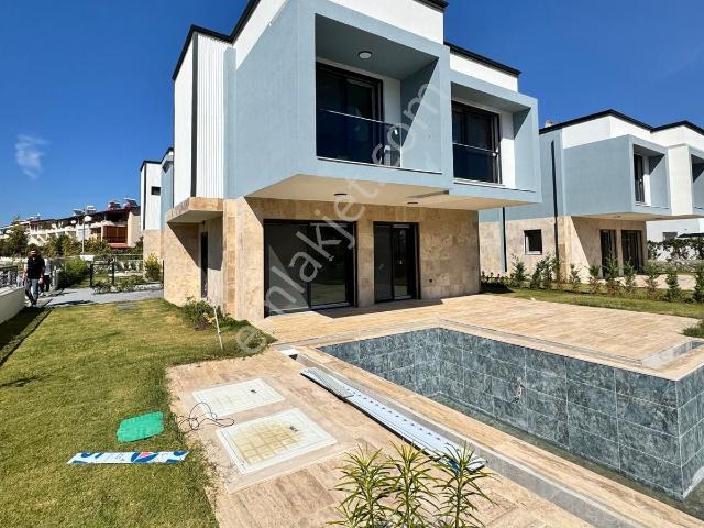 Kuşadasi, Aydin içerisinde satılık Villa