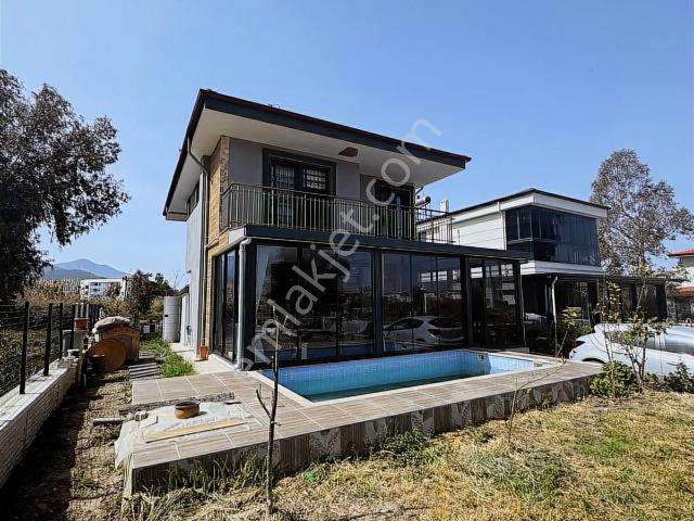 Kuşadasi, Aydin içerisinde satılık Villa