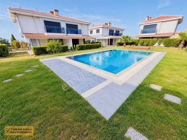 Kuşadasi, Aydin içerisinde satılık Villa