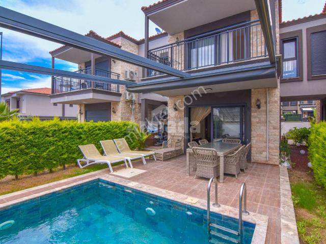 Kuşadasi, Aydin içerisinde satılık Villa