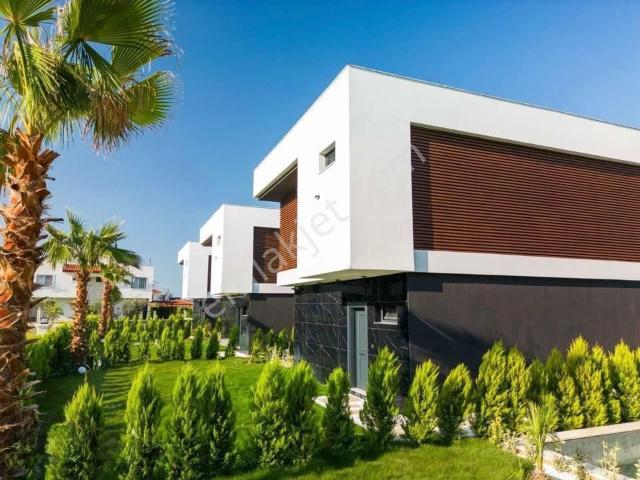Kuşadasi, Aydin içerisinde satılık Villa