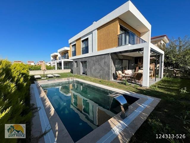 Kuşadasi, Aydin içerisinde satılık Villa