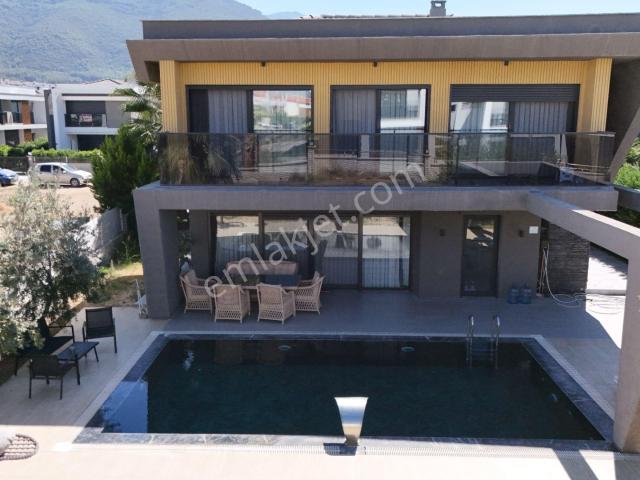 Kuşadasi, Aydin içerisinde satılık Villa