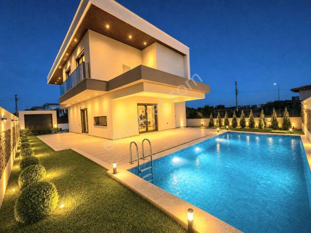 Güzelçamlı Mahallesi, Kuşadası içerisinde satılık Villa