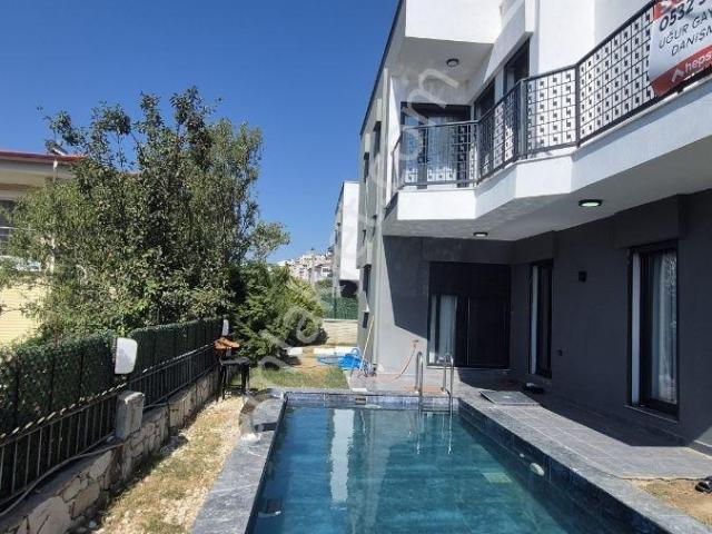 Kuşadasi, Aydin içerisinde satılık Villa