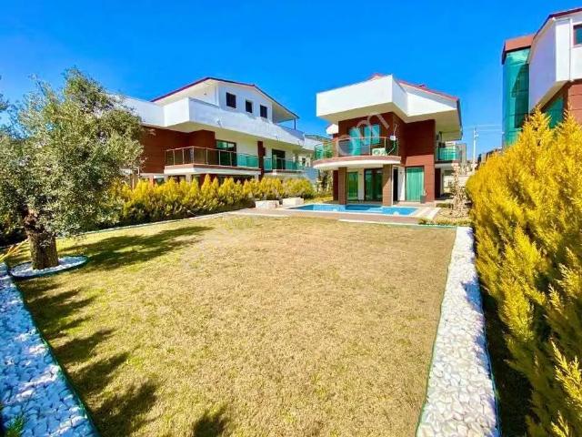 Kuşadasi, Aydin içerisinde satılık Villa