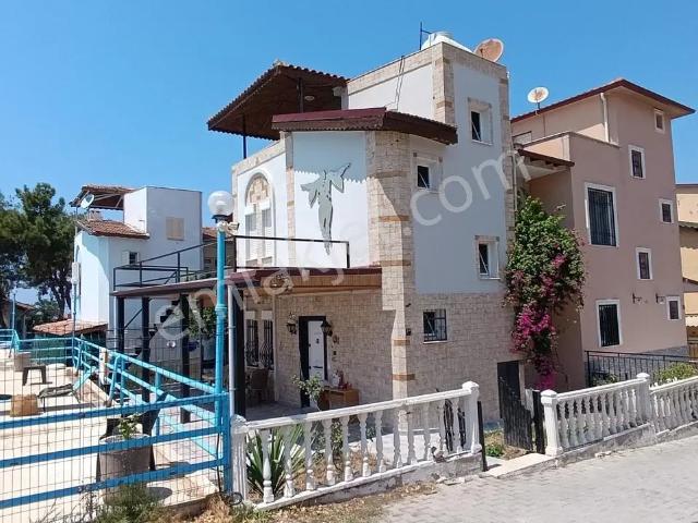 Kuşadasi, Aydin içerisinde satılık Villa