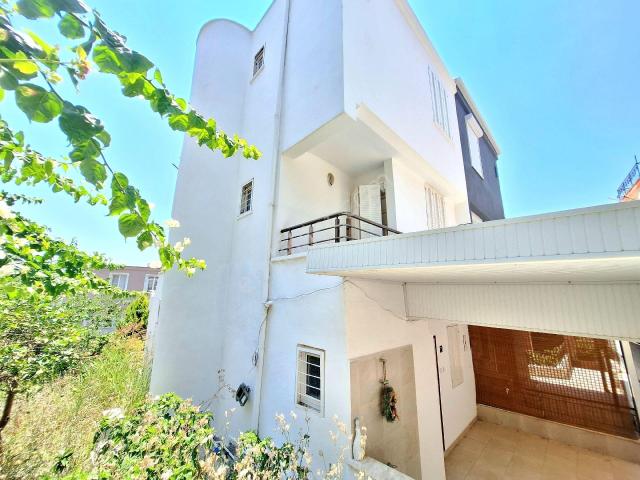 Kuşadasi, Aydin içerisinde kiralık Villa