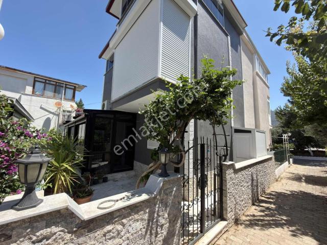 Kuşadasi, Aydin içerisinde satılık Villa