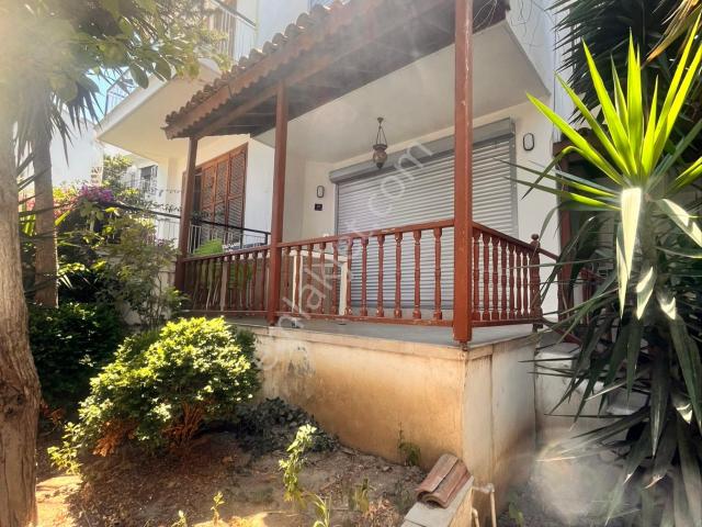 Kuşadasi içerisinde kiralık Villa