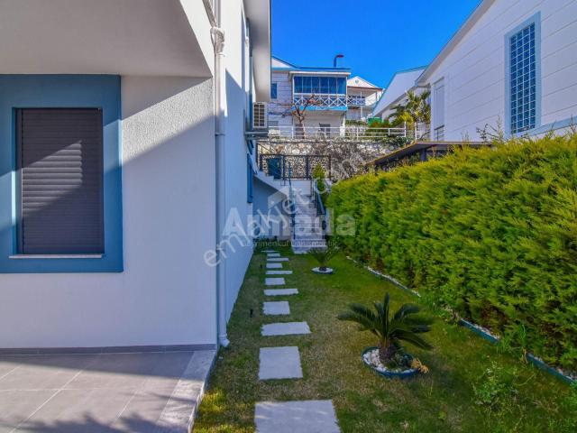 Kuşadasi, Aydin içerisinde satılık Villa