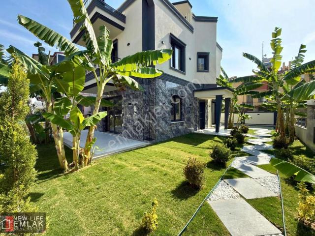 Kuşadasi, Aydin içerisinde satılık Villa