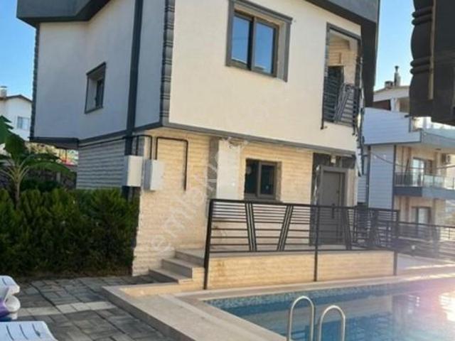Kadınlar Denizi, Kuşadası içerisinde kiralık Villa