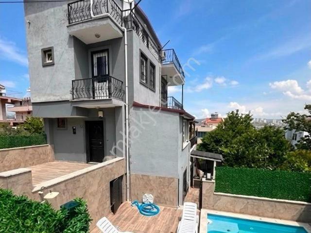 Kuşadasi, Aydin içerisinde kiralık Villa