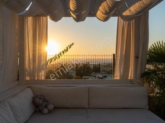 Kuşadasi, Aydin içerisinde satılık Villa