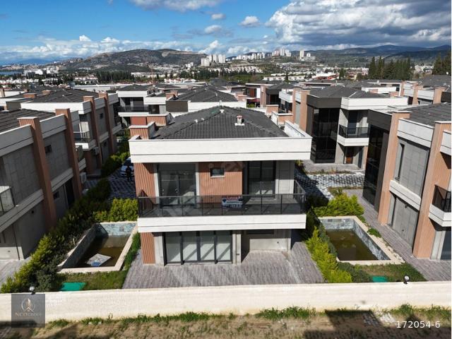 Soğucak, Kuşadası içerisinde satılık Villa