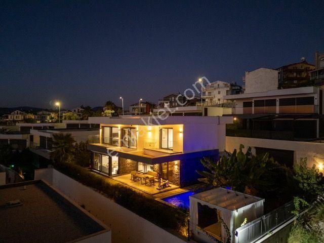 Kuşadasi, Aydin içerisinde satılık Villa