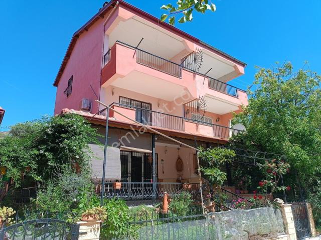 Kuşadasi, Aydin içerisinde kiralık Villa