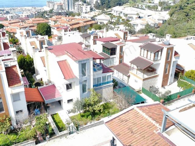Kuşadasi, Aydin içerisinde satılık Villa