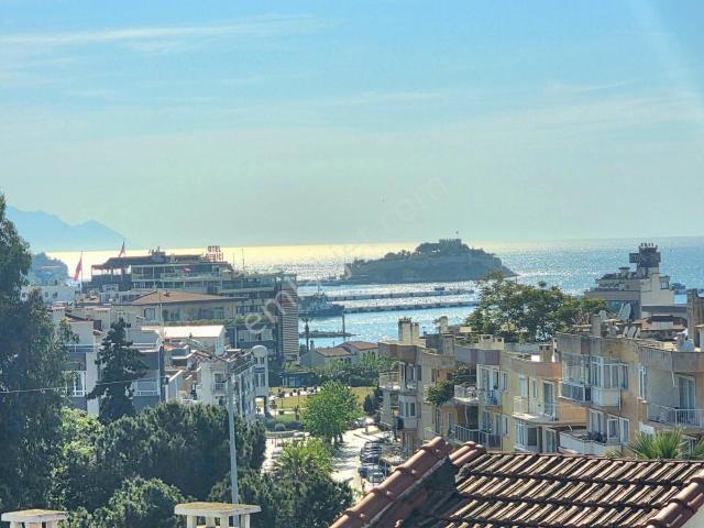 Kuşadasi, Aydin içerisinde satılık Villa