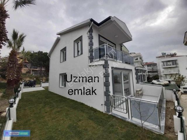 Kuşadasi, Aydin içerisinde kiralık Villa