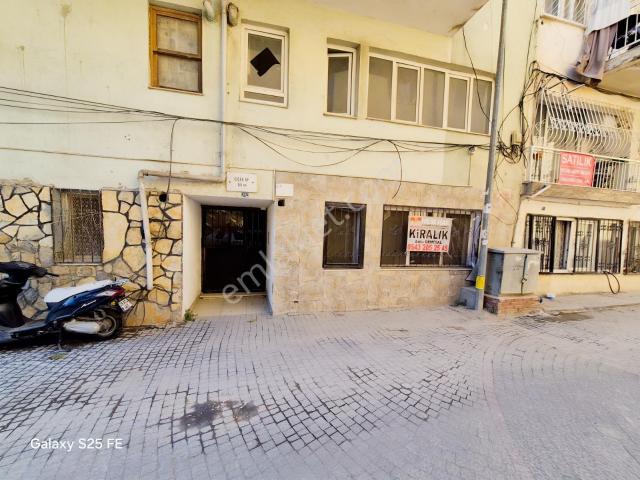 Camiatik Mahallesi, Kuşadası içerisinde kiralık mülk
