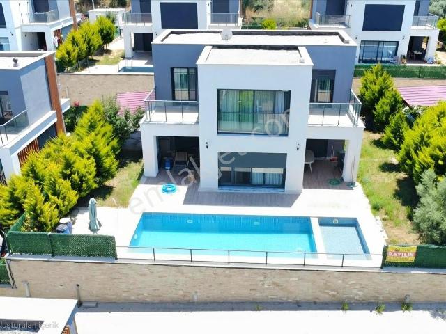 Kuşadasi, Aydin içerisinde satılık Villa