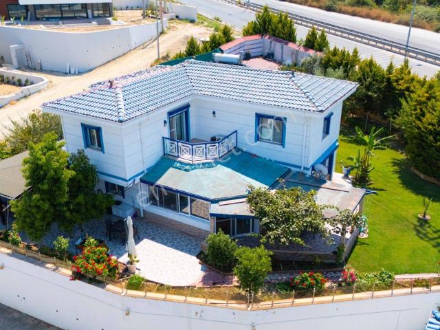 Kuşadasi, Aydin içerisinde satılık Villa