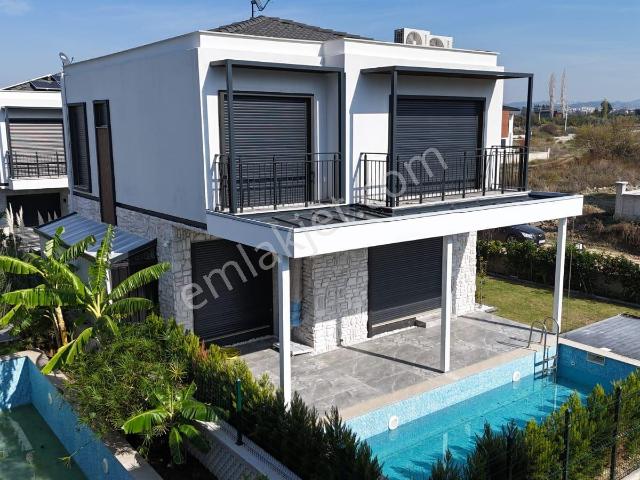 Güzelçamlı Mahallesi, Kuşadası içerisinde satılık Villa