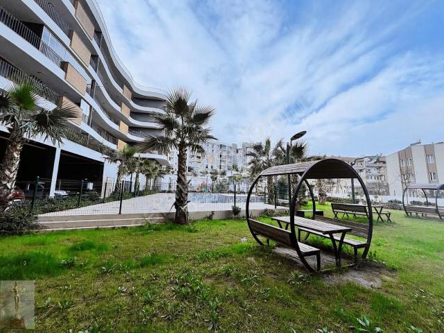 Kuşadasi, Aydin içerisinde satılık mülk