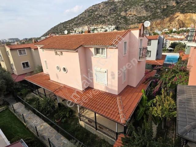 Kuşadasi, Aydin içerisinde satılık Villa