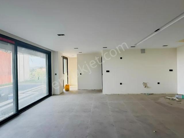 Kuşadasi, Aydin içerisinde satılık Villa