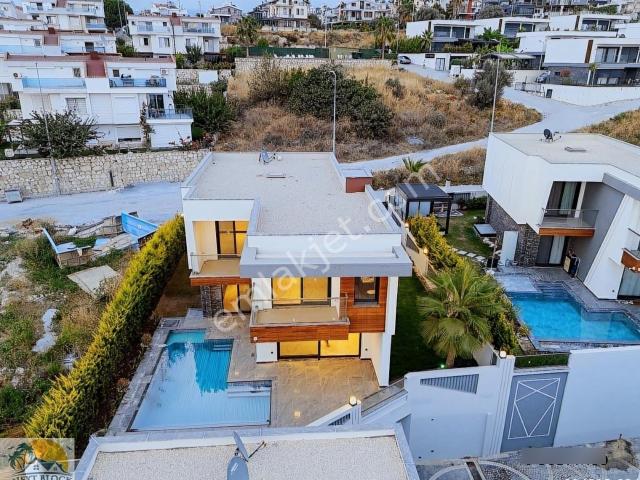 Kuşadasi, Aydin içerisinde satılık Villa