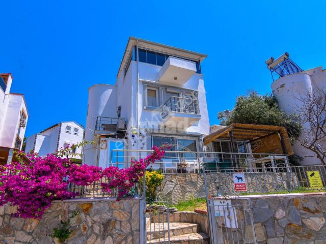 Kuşadasi, Aydin içerisinde satılık Villa
