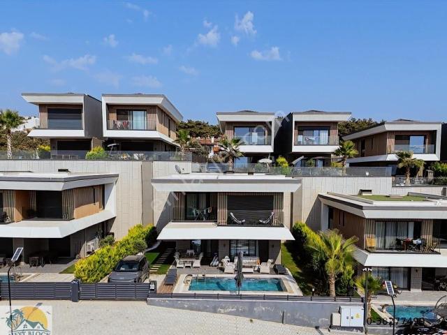 Kuşadasi, Aydin içerisinde satılık Villa