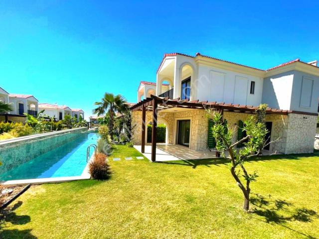 Kuşadasi, Aydin içerisinde satılık Villa