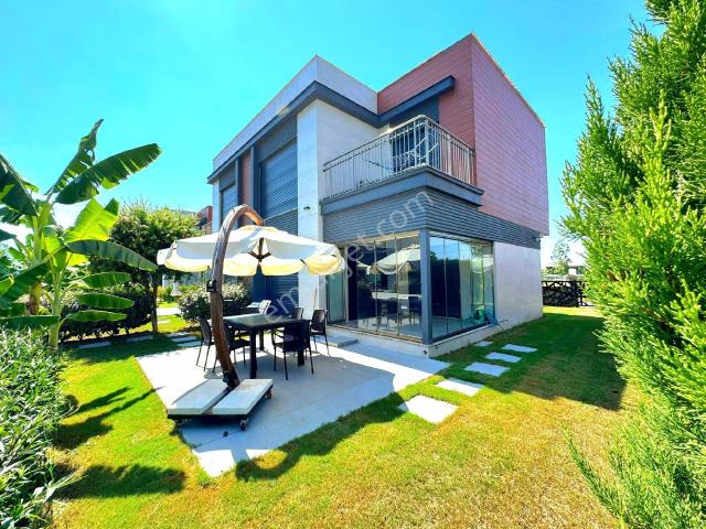 Kuşadasi, Aydin içerisinde satılık Arsa