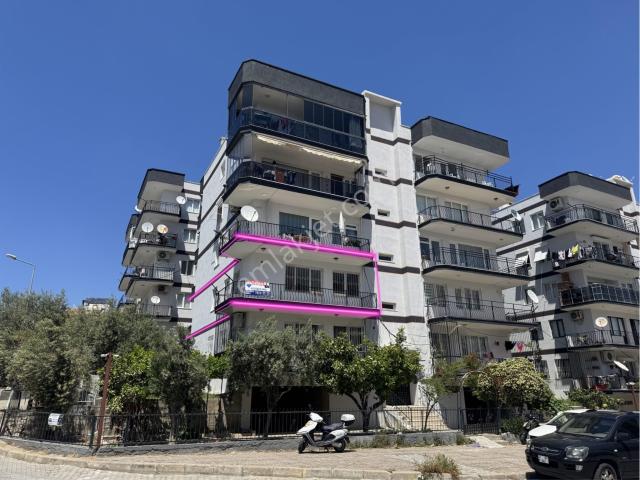 Kuşadasi, Aydin içerisinde satılık mülk