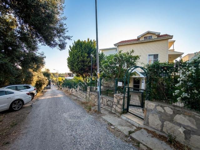 Kuşadasi, Aydin içerisinde satılık Villa